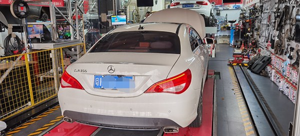 奔驰1.6 CLA200 2016年 双动力2号  